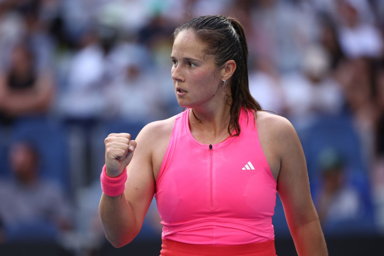 Darya Kasatkina uverenno proshla v tretij krug