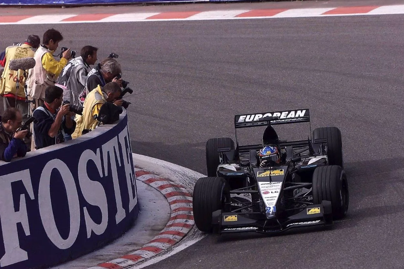 Fernando Alonso - debyut s Minardi