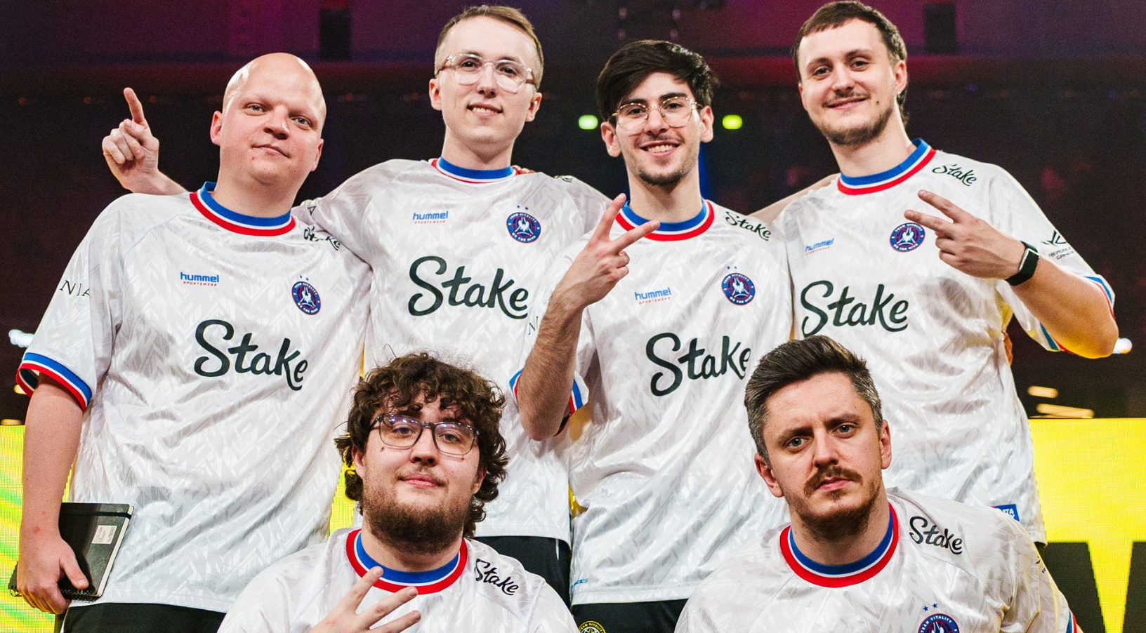 Команда Vitality — чемпионы Budapest Major 2025: обзор новых наклеек в CS2n