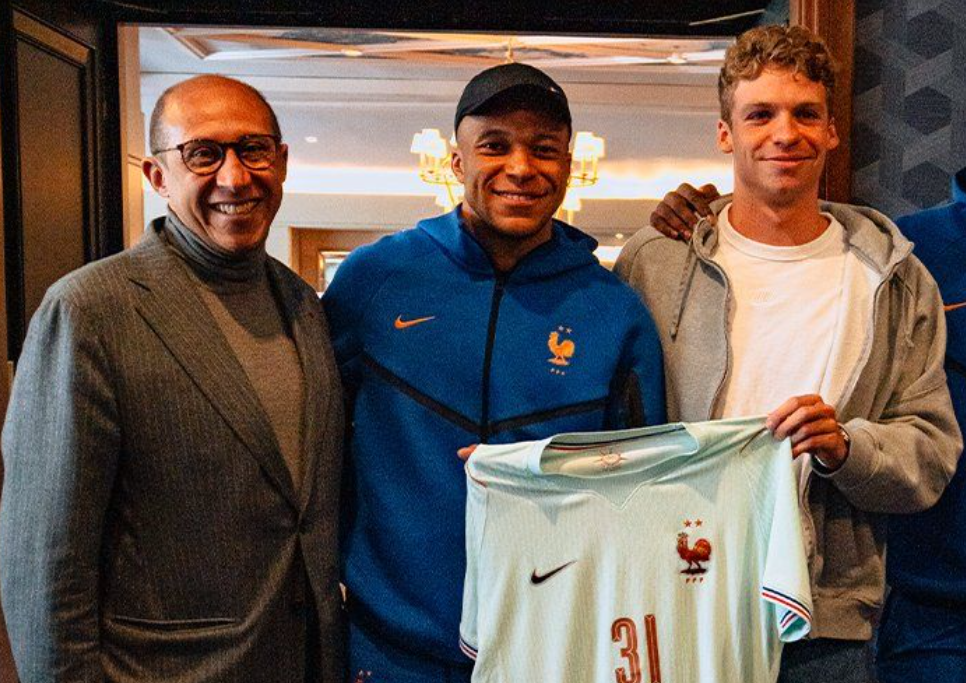 Леон Маршан совместное фото с Мбаппе